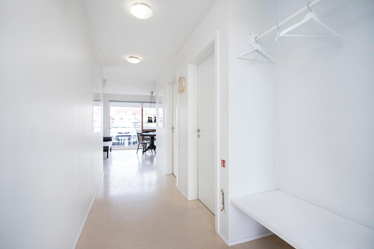 Eyvindarholt Guesthouse Álftanes Exteriör bild