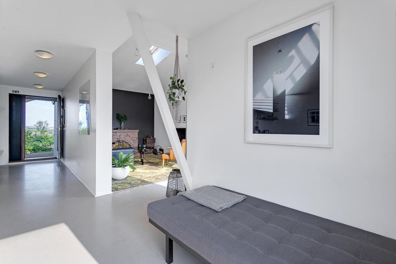 Eyvindarholt Guesthouse Álftanes Exteriör bild
