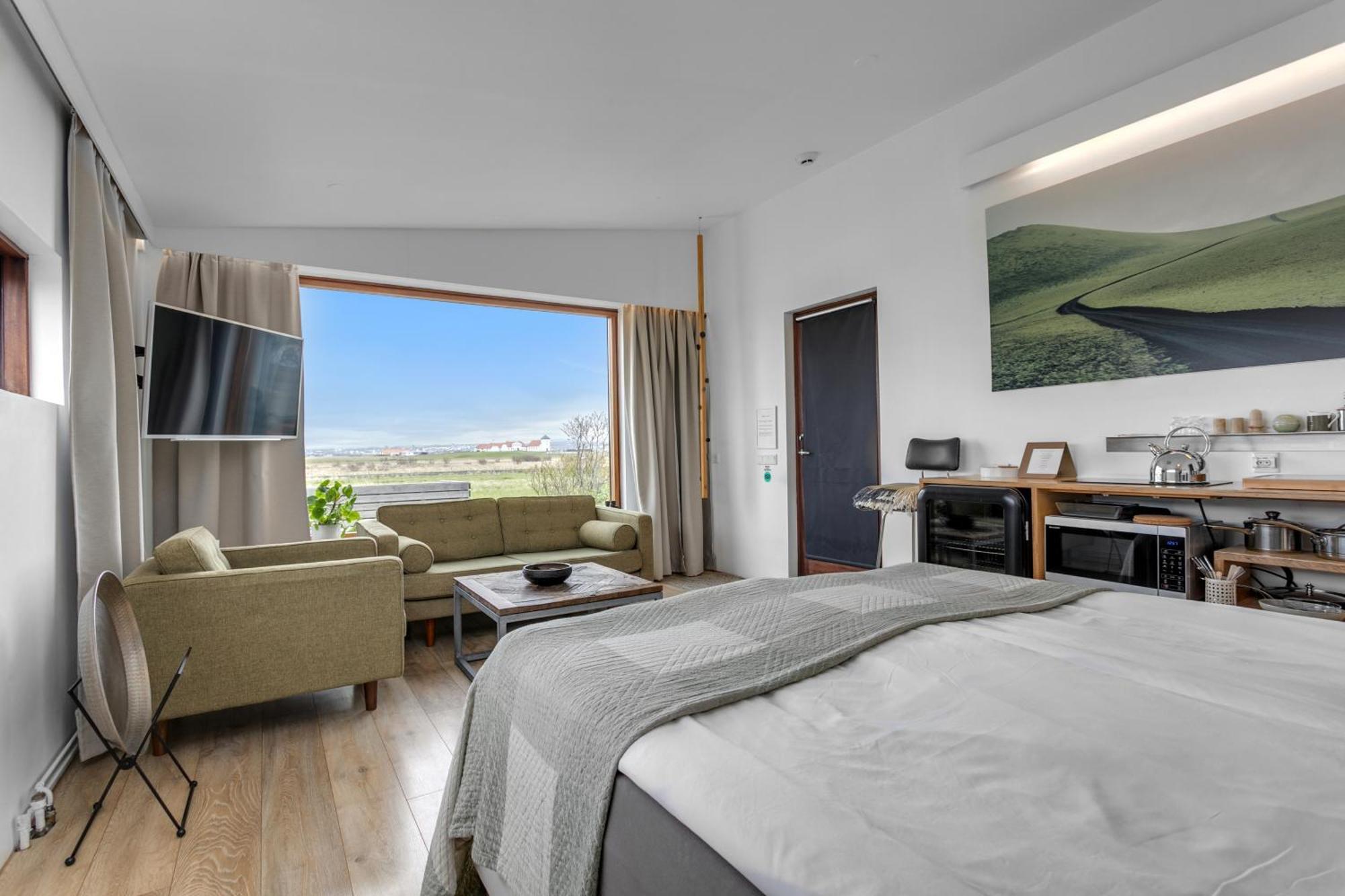 Eyvindarholt Guesthouse Álftanes Exteriör bild
