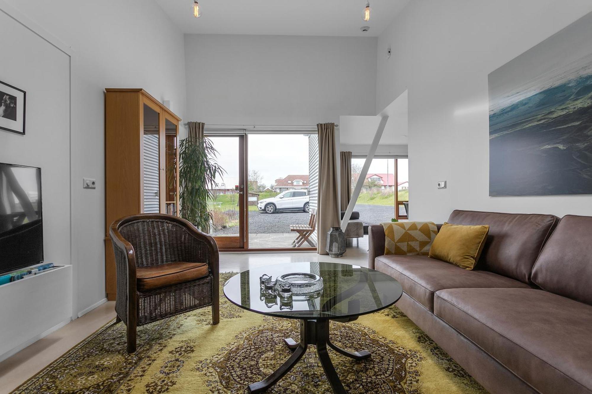 Eyvindarholt Guesthouse Álftanes Exteriör bild
