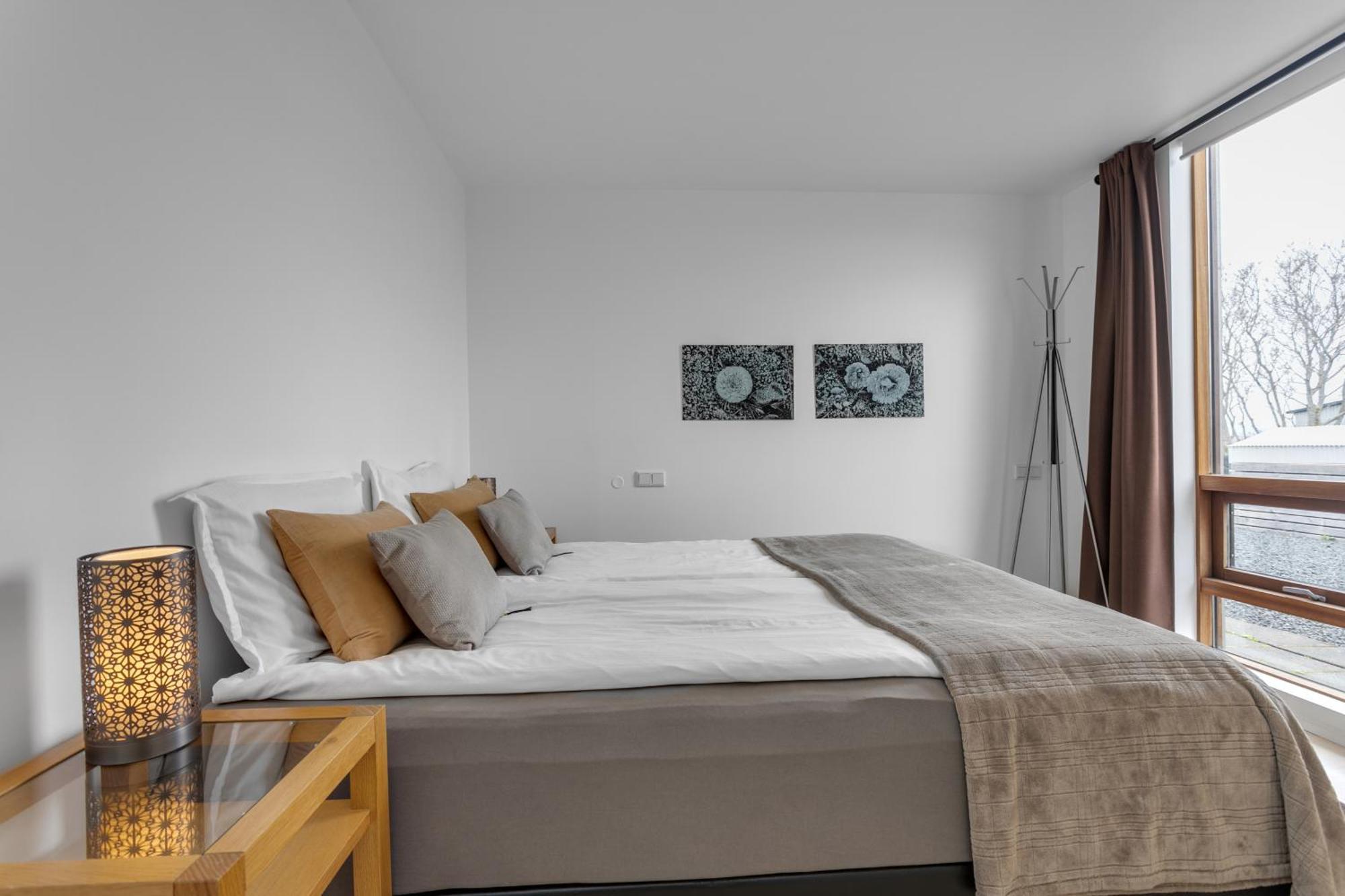 Eyvindarholt Guesthouse Álftanes Exteriör bild