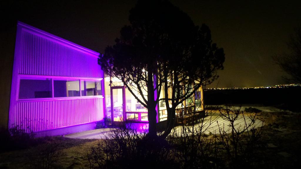 Eyvindarholt Guesthouse Álftanes Exteriör bild