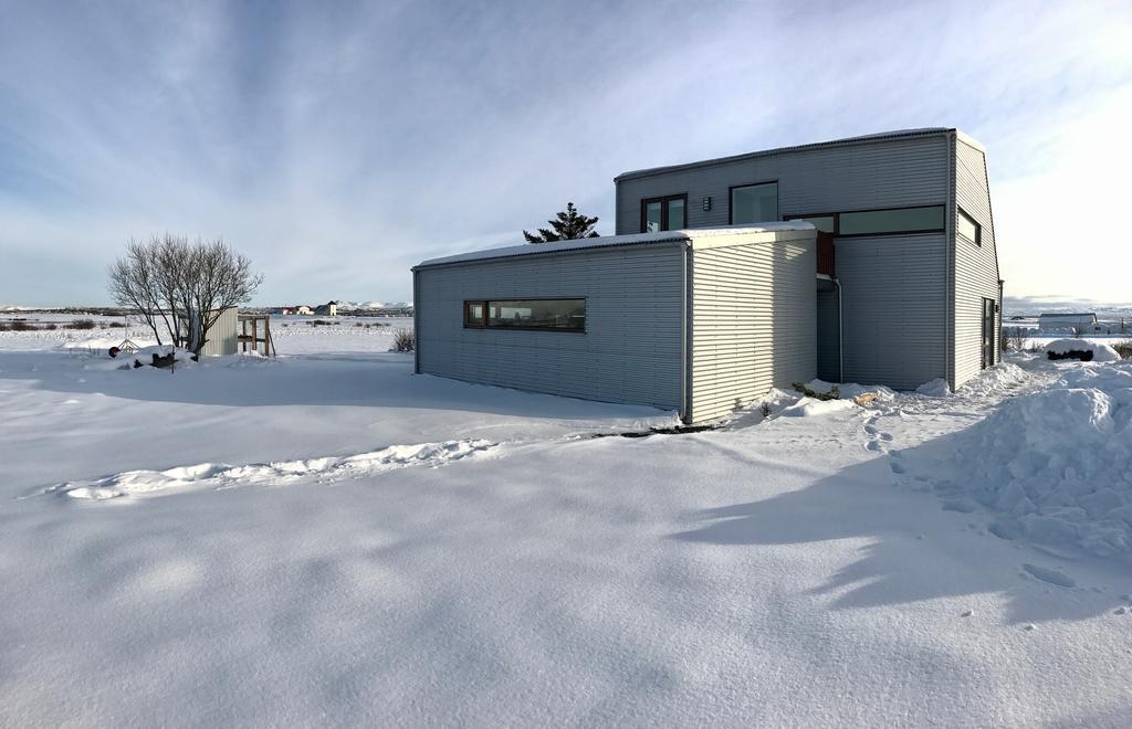 Eyvindarholt Guesthouse Álftanes Exteriör bild